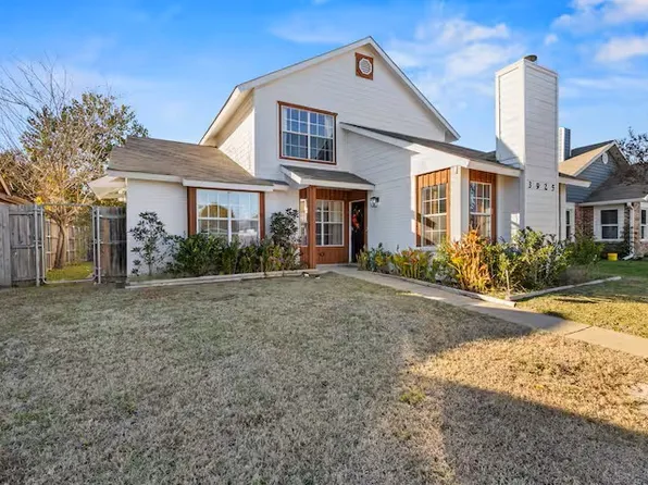 3925 Bond St, Rowlett, TX 75088