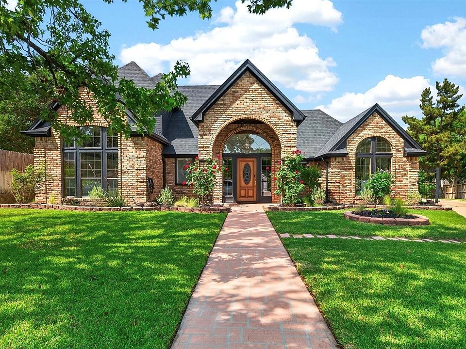 1st image of 543 Indian Creek Dr