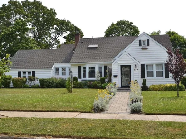 283 Maple Avenue, Patchogue, NY 11772