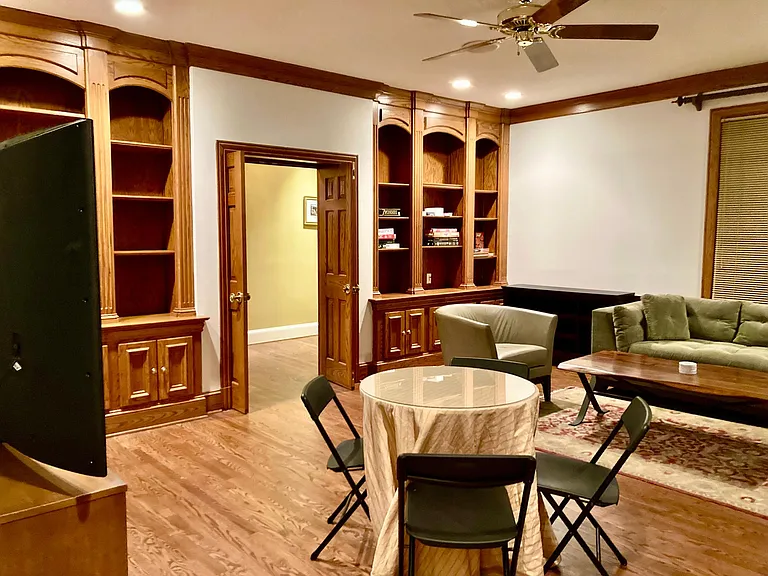 10912 Martingale Ct — Photo 8