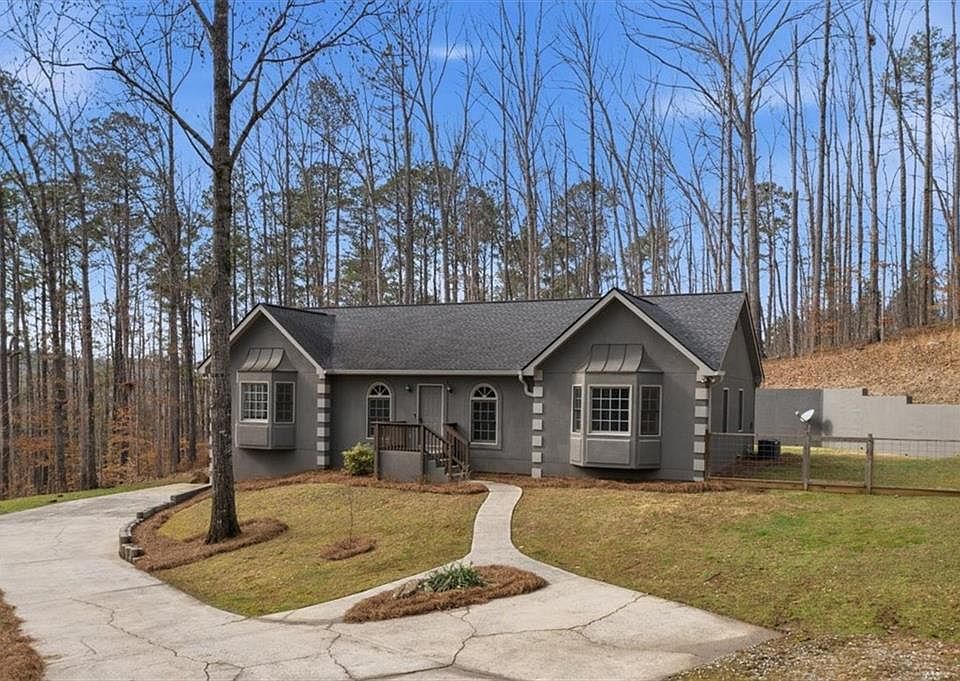 1st image of 412 Oak Hills Dr