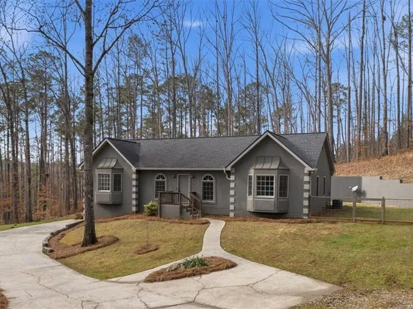 412 Oak Hills Dr, Dallas, GA 30132