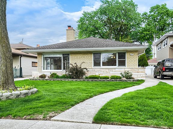 3rd image of 10411 S Millard Ave
