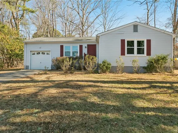 143 W Rexford Dr, Newport News, VA 23608