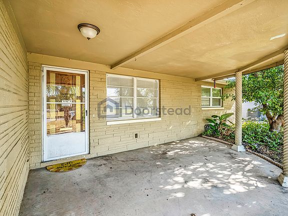 4th image of 3839 Elmwood Dr