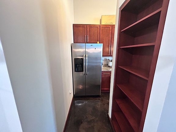 3rd image of 309 E Market St Unit 303