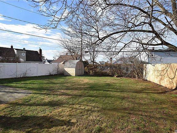 5th image of 304 Center Ln