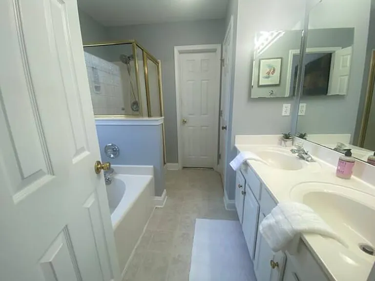 12414 Twelvetrees Ln — Photo 9