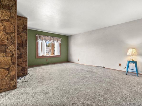3266 East Henry AVENUE, Cudahy, WI 53110