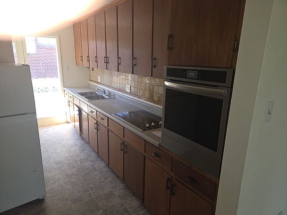 5th image of 8247 W 16th Pl