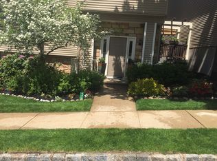 65 Blackburne Ter #227, West Orange, NJ 07052