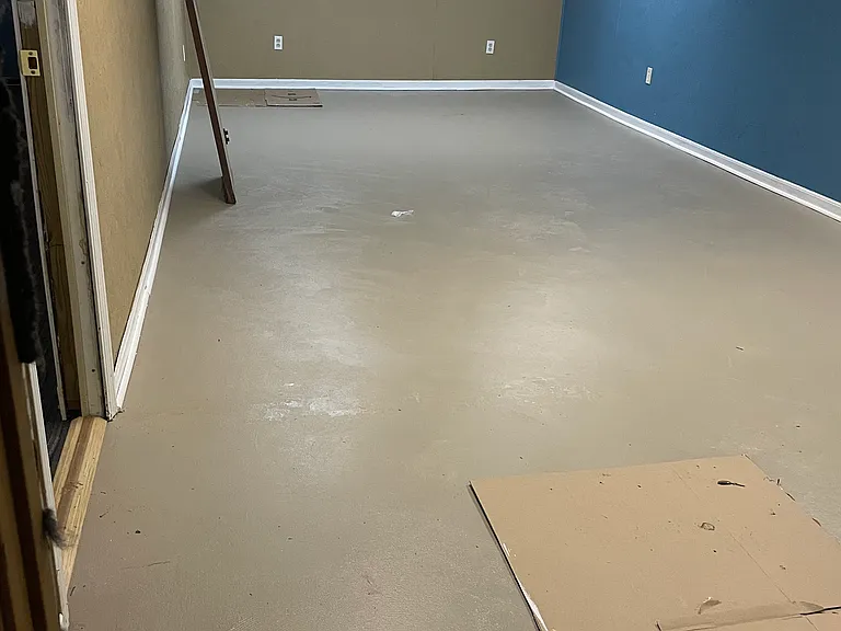 920 Forrest Cir SE — Photo 16