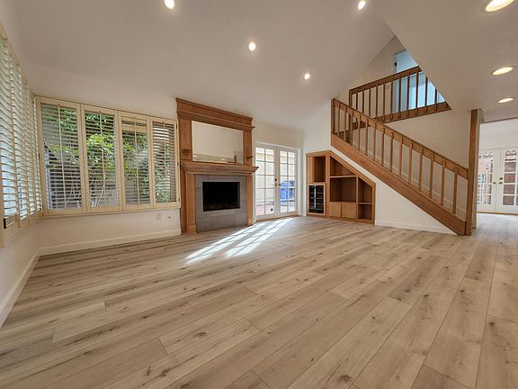 3rd image of 10789 Escobar Dr
