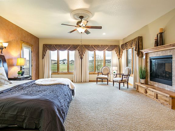 3rd image of 6675 Crooked Stick Dr