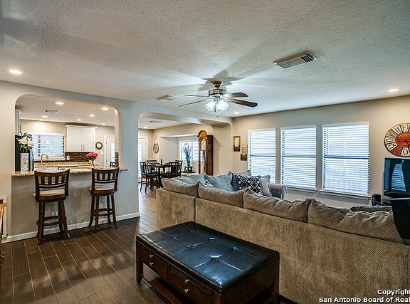 3rd image of 4871 Corian Springs Dr