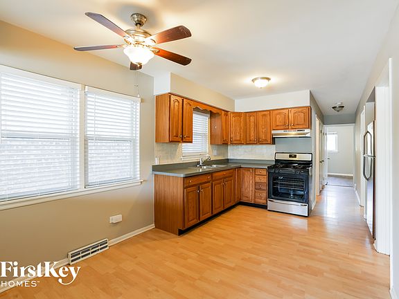 5th image of 3304 East Ave