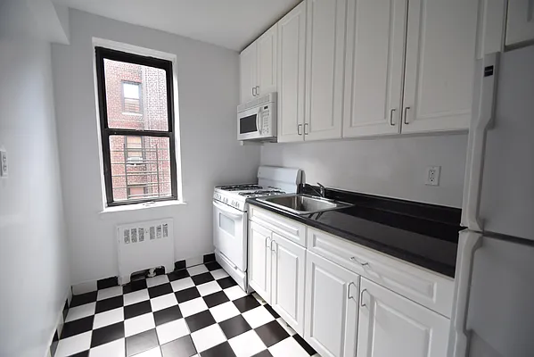 Rented by Goldfarb Properties | media 3