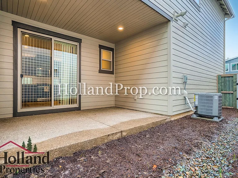 8126 SE Reddington St — Photo 26