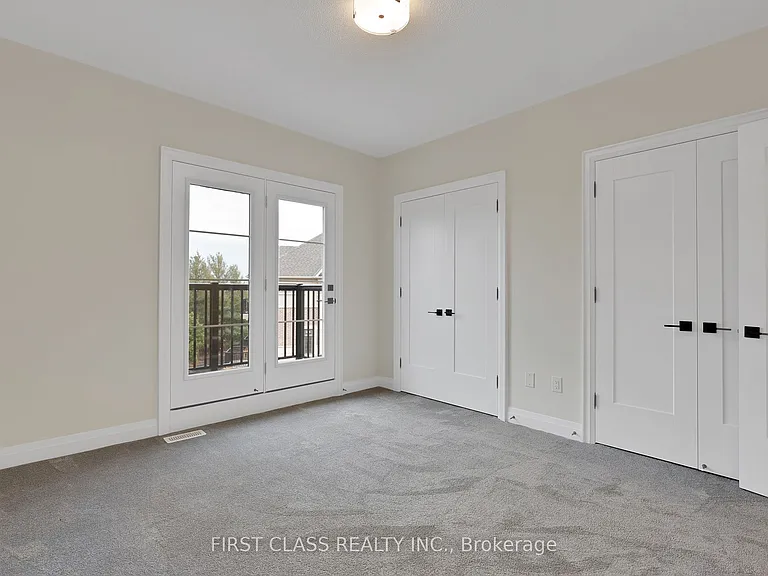 4289 Major Mackenzie Dr — Photo 9