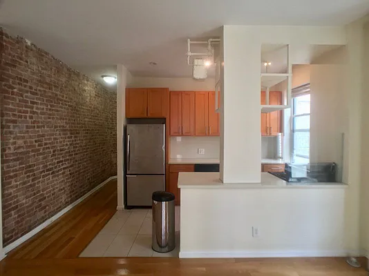 Rented by Bohemia Realty Group | media 2