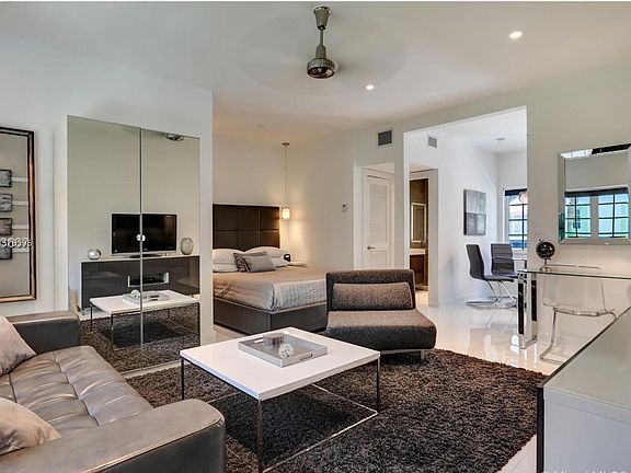 3rd image of 1207 Meridian Ave #2