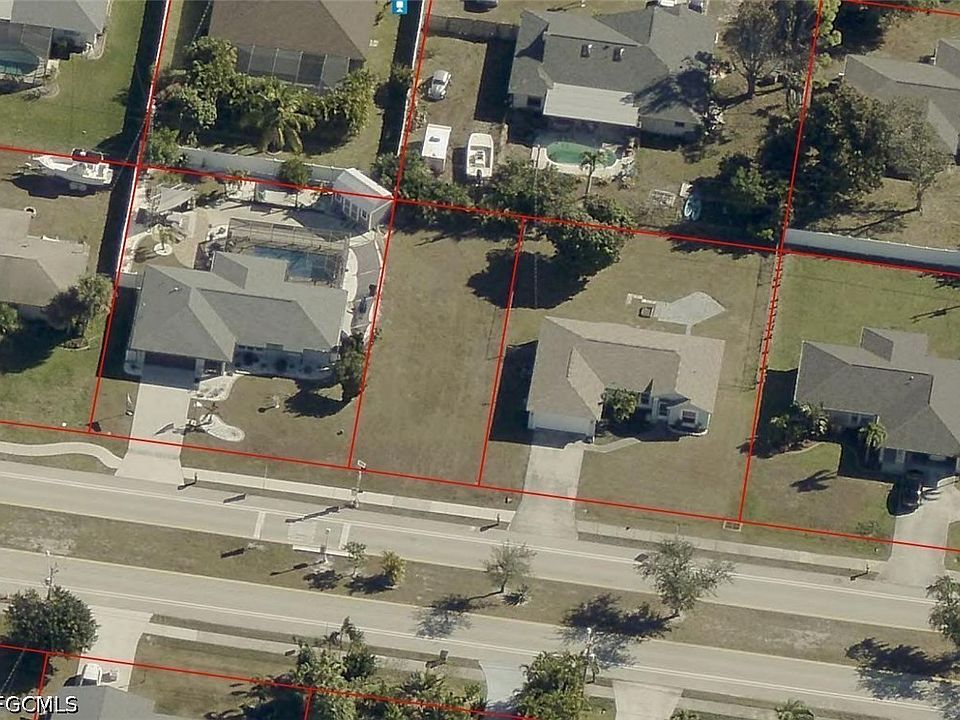 2nd image of 3611 Pelican Blvd