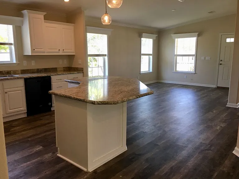 146 Highland Dr #938 — Photo 12