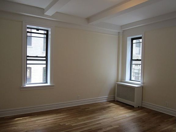 2nd image of 412 W 110th St APT 32