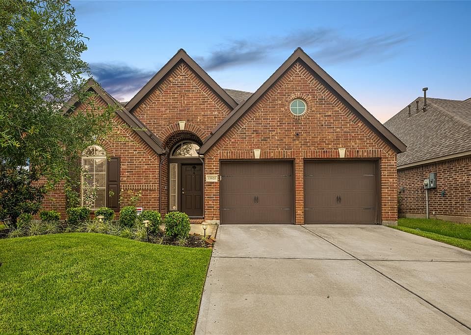 1st image of 13920 Pebble Falls Ln