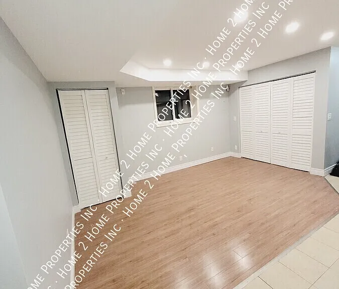 3462 Harris St — Photo 2