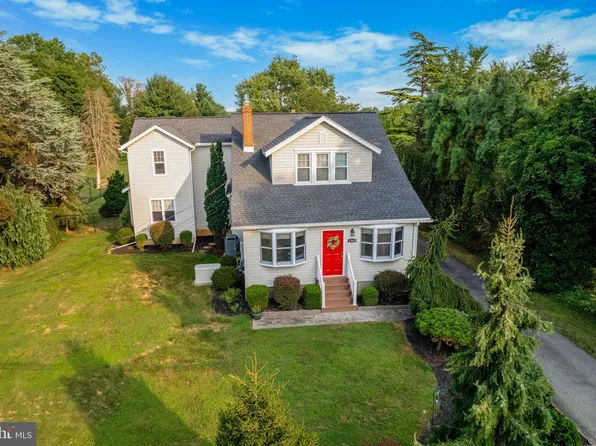 1545 Dillon Rd, Maple Glen, PA 19002