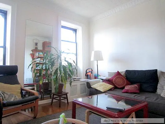 Rented by Bond New York | media 21