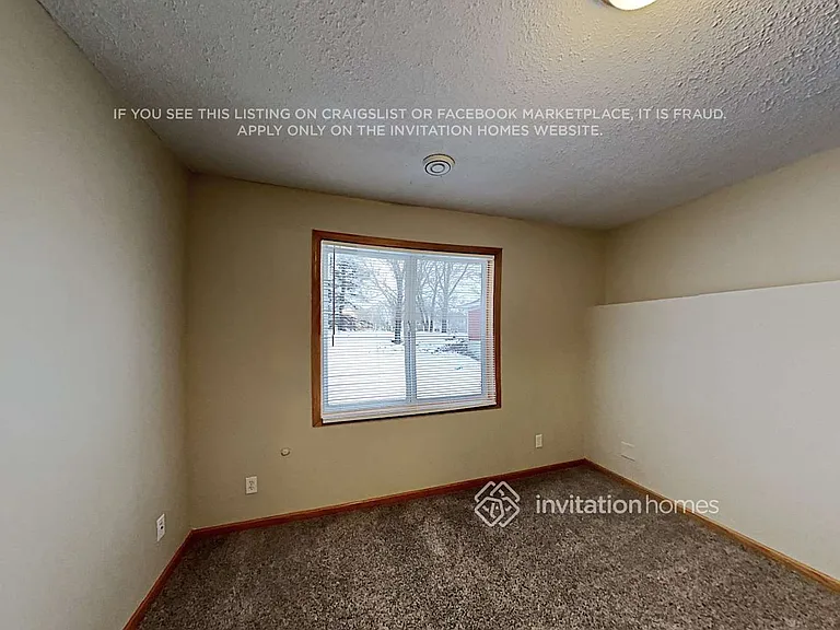 1311 Creekside Dr — Photo 10