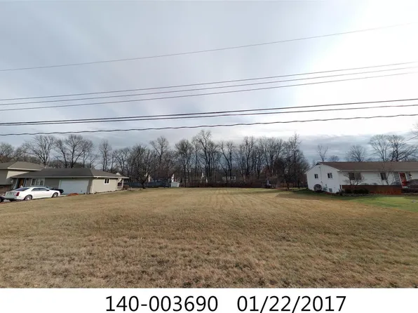 Lowell Dr, Columbus, OH 43204