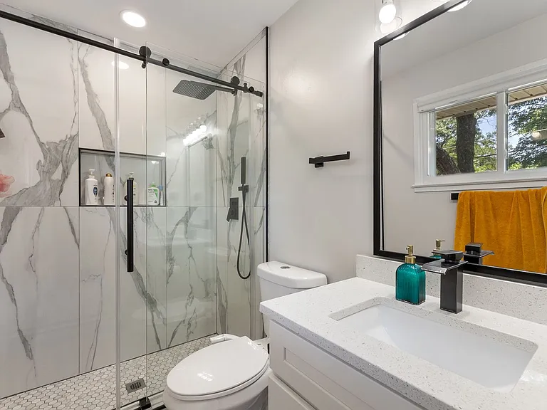 8114 Drayton Ln — Photo 17