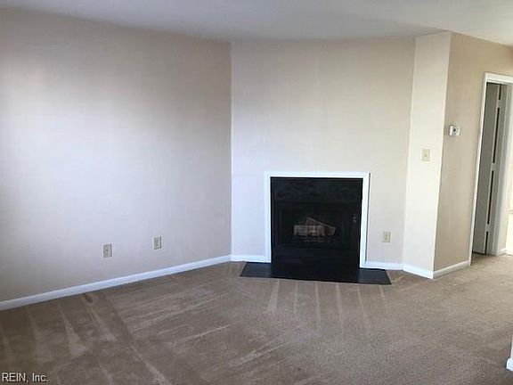 2nd image of 2623 Elliott Ave