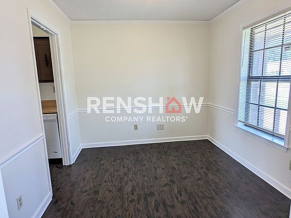 3rd image of 6877 Valley Park Dr