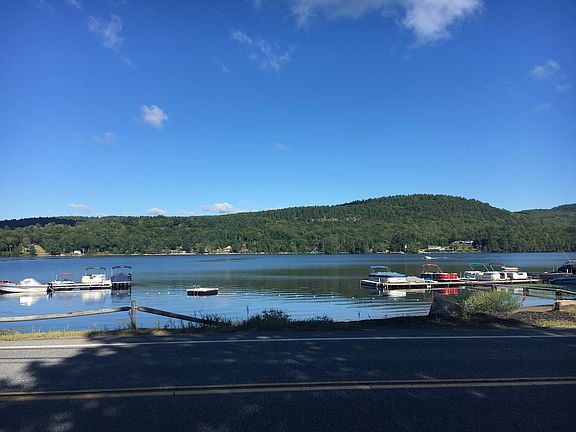 5th image of 31 Brant Lake Heights Dr #31