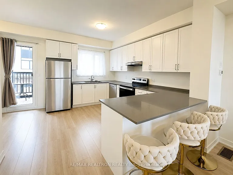 1695 Dersan St #102 — Photo 10