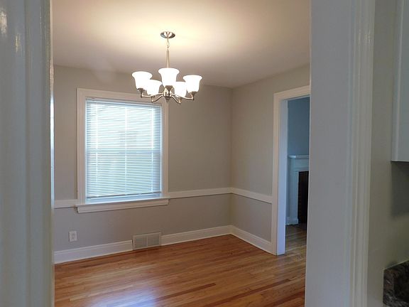 Dining room with direct access from kitchen.