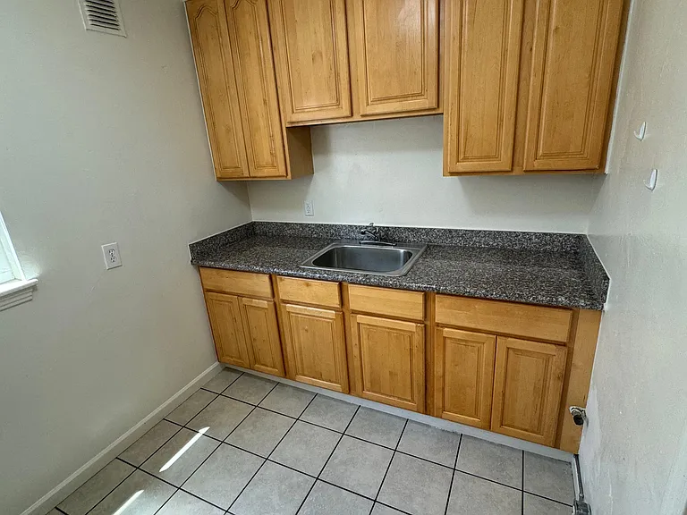 2338 Blake St #1 — Photo 8