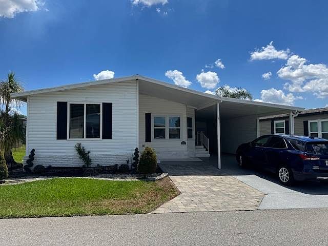 1st image of 2319 Heron Dr