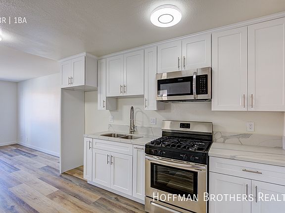 2nd image of 720 S Hoover St #109A