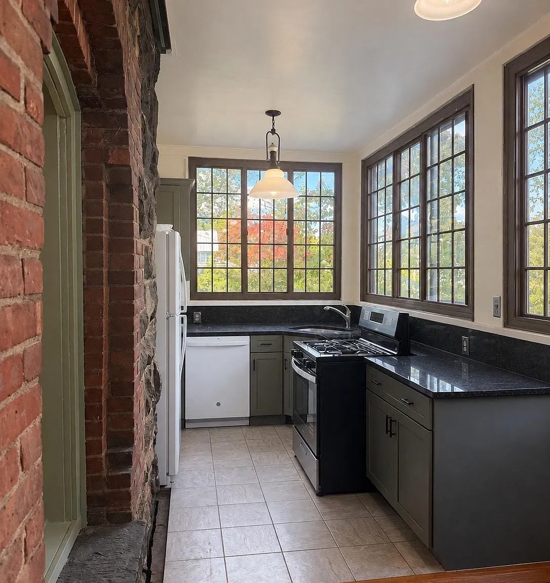 2 bed, 1.0 bath, 1000 sqft, $3,275 — Photo 3