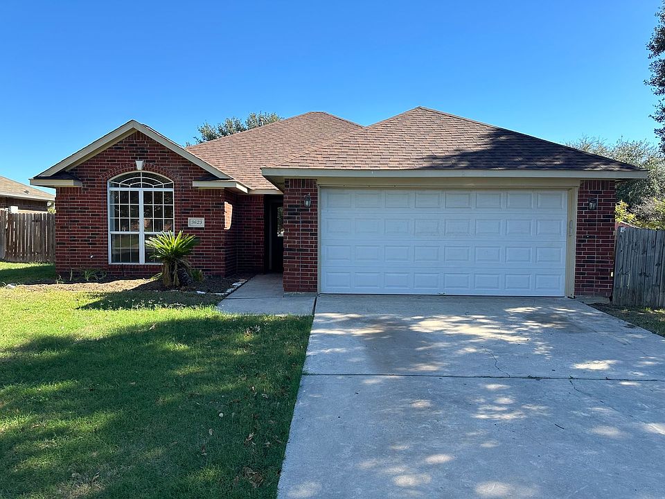 1st image of 3623 Vienna Dr