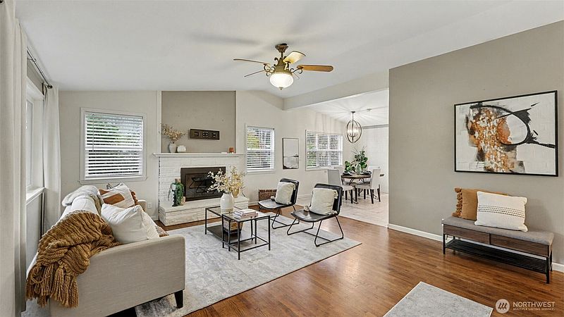 3rd image of 11204 148th Avenue SE