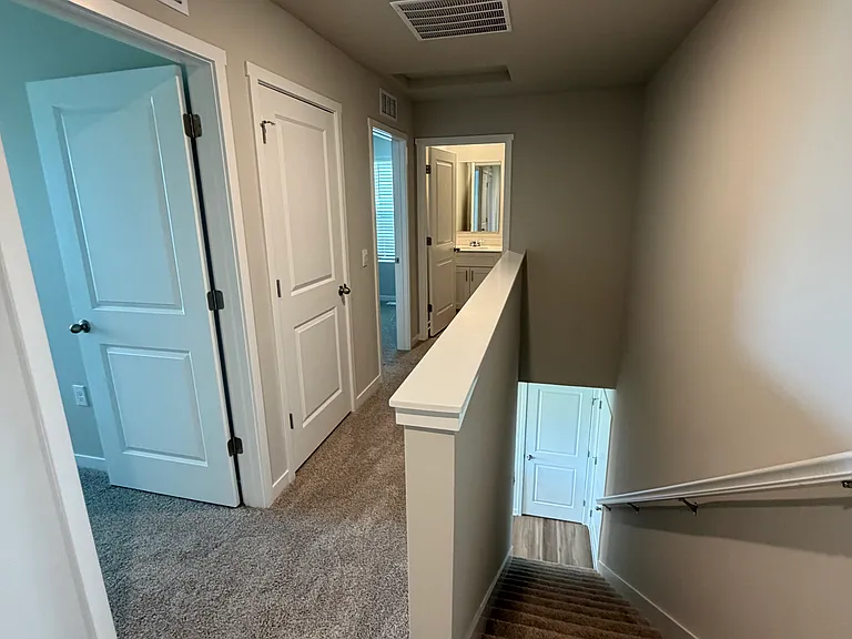 17021 Persimmon Ln — Photo 27