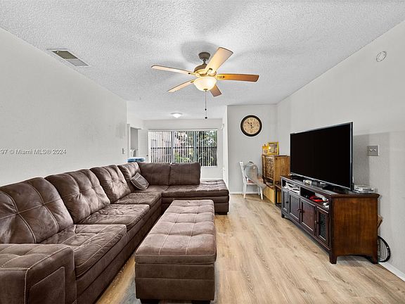 4th image of 2846 S University Dr APT 4106