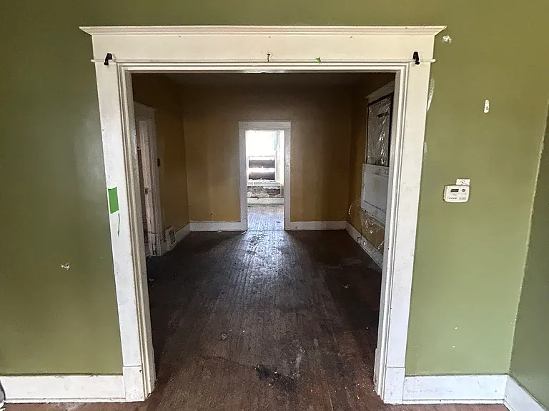 4424 Marcus Ave — Photo 23