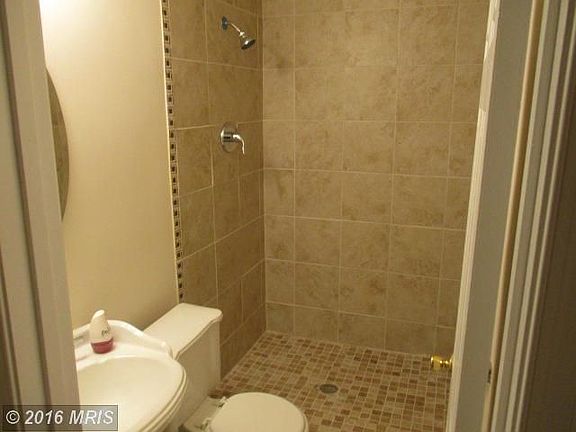 3rd image of 6744 Mockingbird Woods Ct